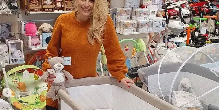 Ева Веселинова готова за среща с близнаците! (Вече е накупила най-необходимото)