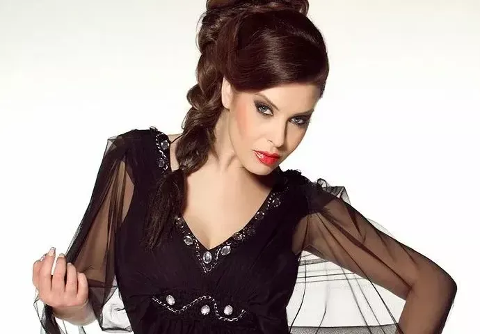 Фолк певицата Силвия ИЗРИГНА: Не съм пробила, минавайки през легла!