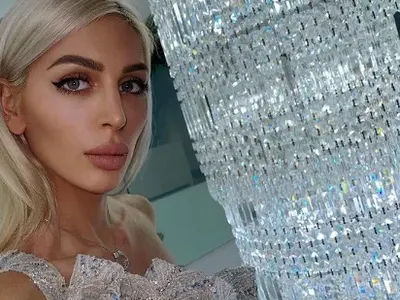 Гаджето на милионера с бугатито - Ваньо Алексиев, пусна удивителни СНИМКИ от стъкления му палат