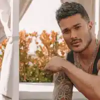 Галин забегна на тайно топло местенце