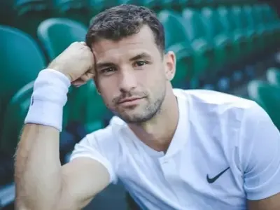 Гришо сваля гадже на топ футболист! (Горещи снимки на красавицата)