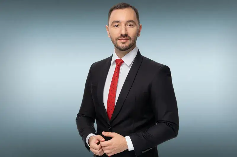 Хекимян уволни шефката си заради Цънцарова