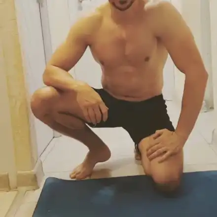 Ивайло Захариев превърна дома си във фитнес