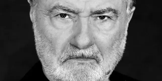Капитан Петко Войвода щъка по чехли в големия студ