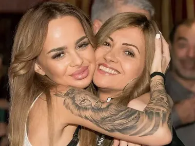 Майката на Сузанита си търси работа като детегледачка (Шенай се чуди как да закърпи семейния бюджет)