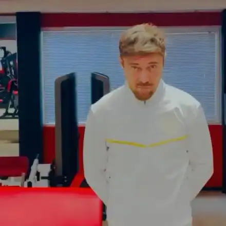 Миро пристана на Стоичков! Поп певецът рекламира новата му марка