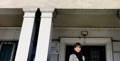 Мис България на работа в БАН