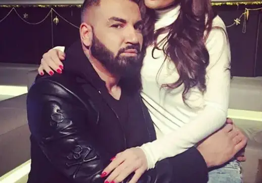 Нагла схема: Измамници предлагат хиляди евро от името на Азис и Преслава