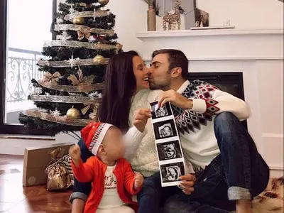 Най-красивата родна полицайка е бременна с второ (Снимки)