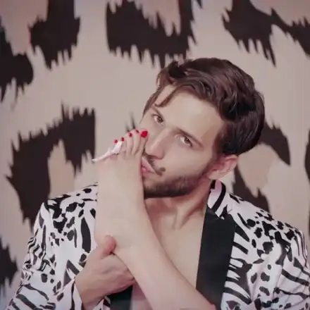 Папи Ханс – неподозиран палавник: Фен съм на големите гърди и тройките в леглото!