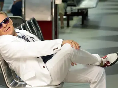 Певец №1 на България Васил Найденов:  Посрещам с 3 елхи вкъщи годината на надеждата