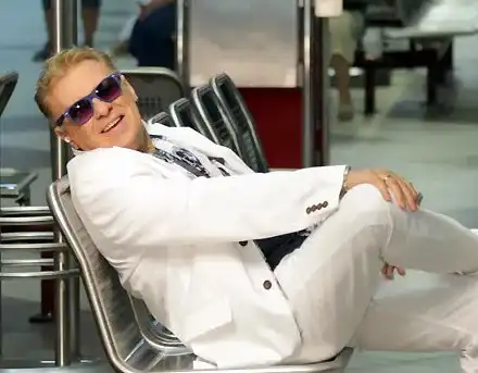 Певец №1 на България Васил Найденов:  Посрещам с 3 елхи вкъщи годината на надеждата