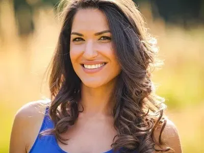 Плейбойката Ваня Бонева роди! Първо ФОТО с дъщеричката й Михаела