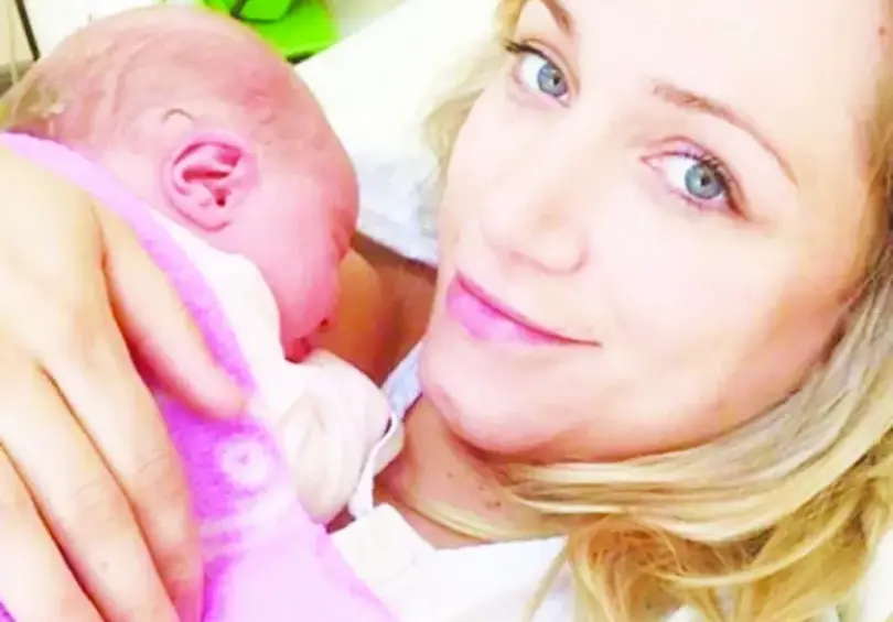 Правнучката на Тодор Колев стана на 8 месеца