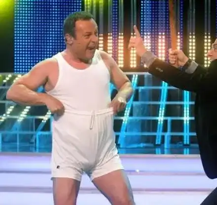 Рачков се пазари за пари с „Капките”