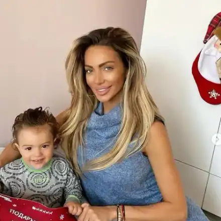 Русата Златка иска 85 лв за бебешки анцуг