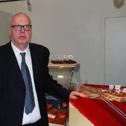 След огнището на зараза в производството на сирена и колбаси на Димитър Маджаров от Ковид-19, болестта застигна и него