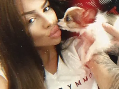 Сузанита запозна поредното гадже с родата, пак е в Турция за корекции (Снимки)