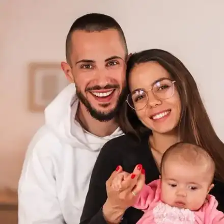 Теа и Наум купуват жилище