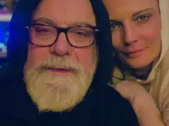 Теодора Духовникова се обясни в любов на Владо Пенев