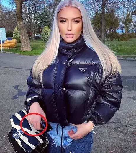 Тита с годежен пръстен от MMA боец