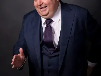 В последния сезон на „Откраднат живот\": Любо Нейков става зам.- министър