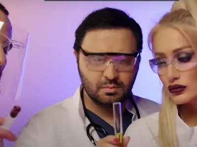 Възпяха ваксината в КЮЧЕК! Вижте скандалния текст