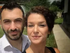 Алекс Кръстева посрещна празниците в нов дом