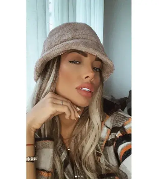 Златка Райкова втрещи с цени за детски дрешки (Моделката иска нереална сума за най-обикновено екипче)