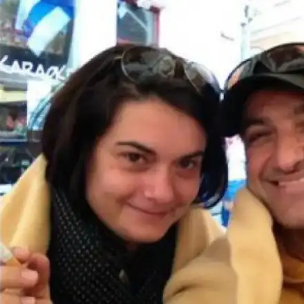 Зуека подари на третата си жена нов мини купър