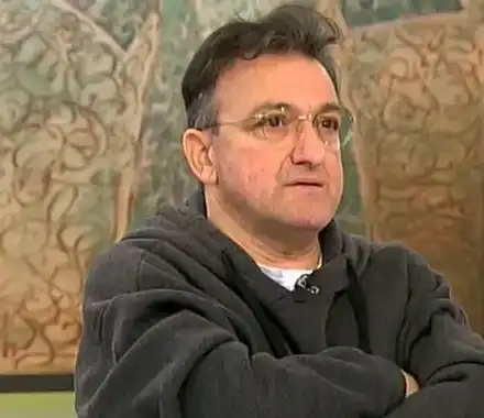 Зуека продаде картини за 8 бона! Актьорът нее хващал четката от дете (За месец нарисувал 42 творби)