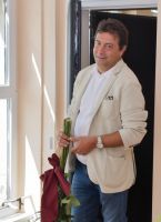 Коко Каменаров продаде „Мерцедес”-а и подкара „Мини Купър”