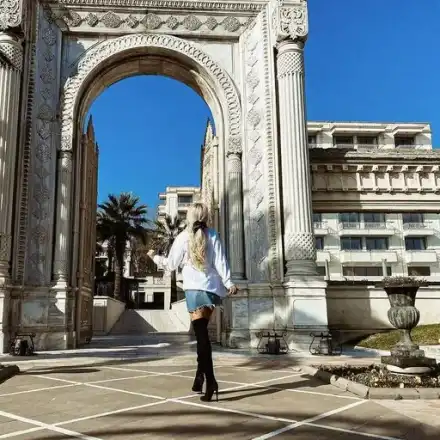 Андреа, с кого си в Истанбул?