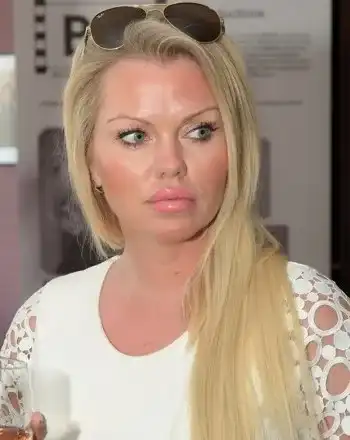 Асдис Ран не носи маска