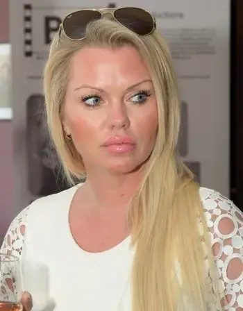 Асдис Ран не носи маска