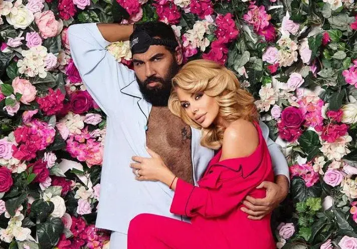 Азис първа дружка с майката на Светлана