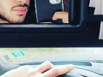 Братът на Фики кара без книжка