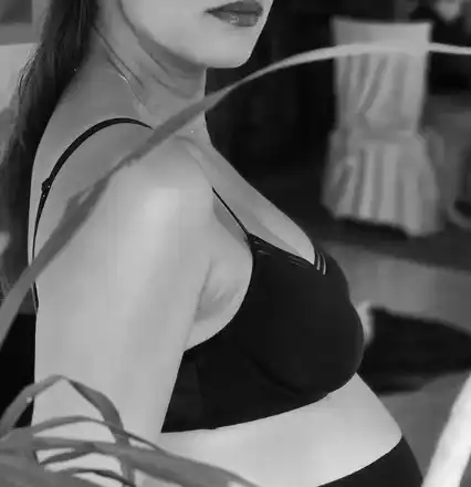 Бременната Радина Кърджилова слезе от сцената