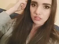 Дъщерята на Милянкова с ново гадже (Снимки)