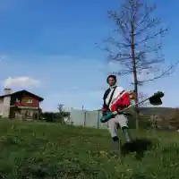 Део стана градинар, строи оранжерия