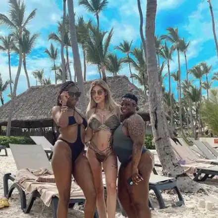 Джулиана Гани чукна 30 в Доминкана (Снимки)