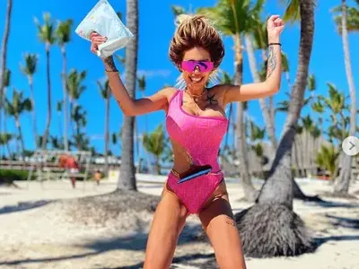 Джулиана Гани чукна 30 в Доминкана (Снимки)