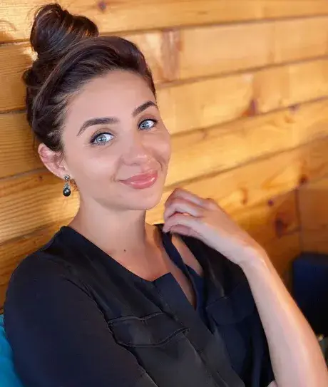 Елен Колева се обезобрази до неузнаваемост