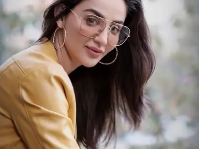 Елен Колева вдига паметник на гаджето си в Монтана