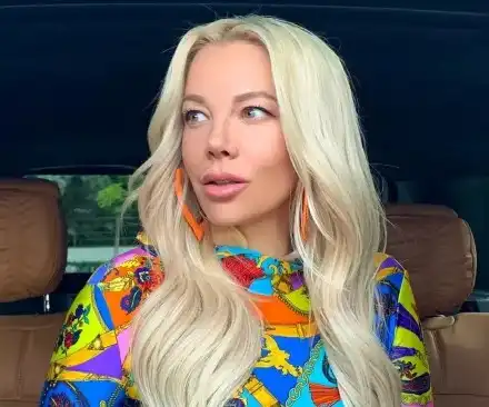 Емилия конкурира Фики с нелеп английски (Вижте как се изложи)