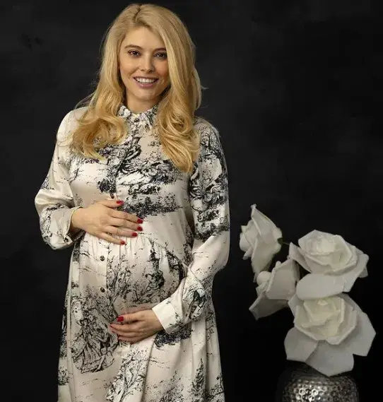 Ева Веселинова на мега пазар за бебето