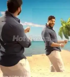 Фики тресе гигантски задник,  надмина Ким Кардашиян по закръглени форми