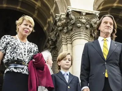 Финансова криза принуди княгиня Калина да се върне у нас (Щерката на Симеон няма и ден трудов стаж)