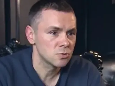 Гневният от мерките Ицо Хазарта чака трето момиче