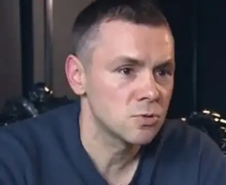 Гневният от мерките Ицо Хазарта чака трето момиче